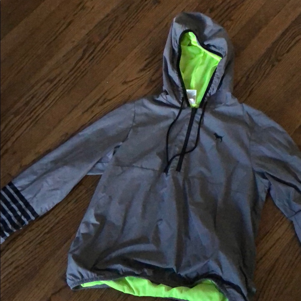 VS PINK windbreaker